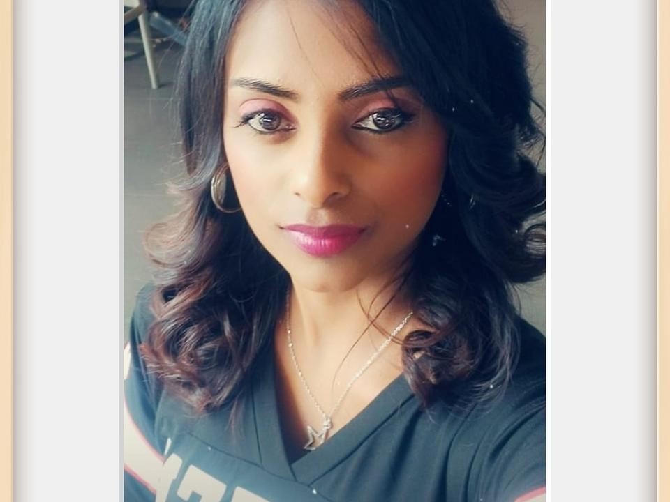 IndianPlayMate's Profile Picture